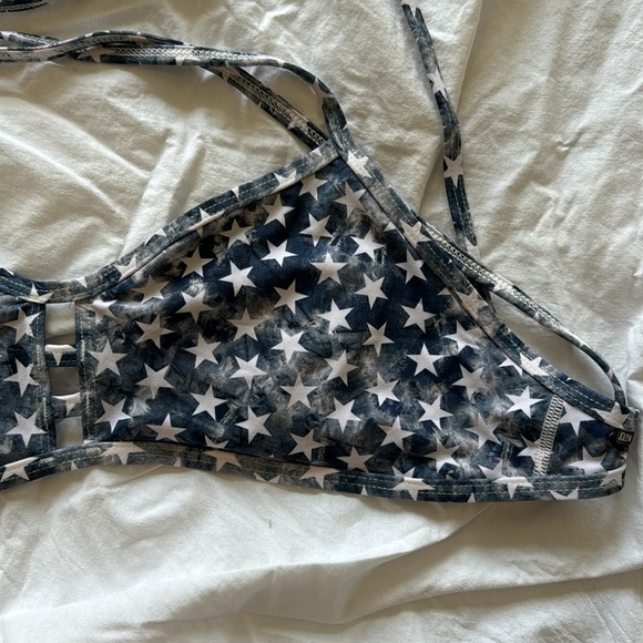 Jolyn Tomcat top “Amerikah” 2X - Picture 5 of 6